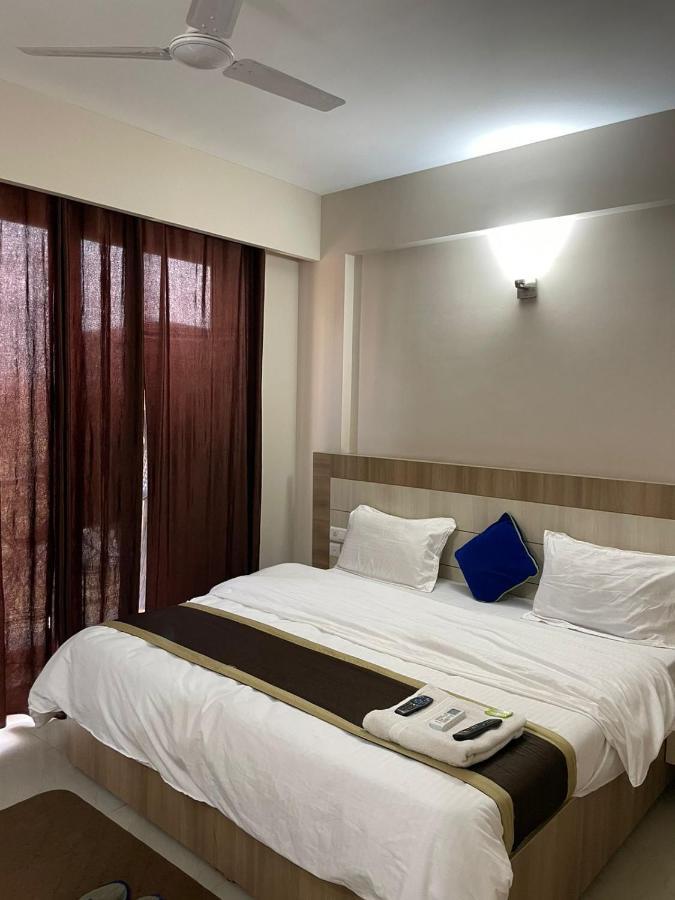 Omaxe Krishna Aavas Apartamento Vrindāvan Exterior foto